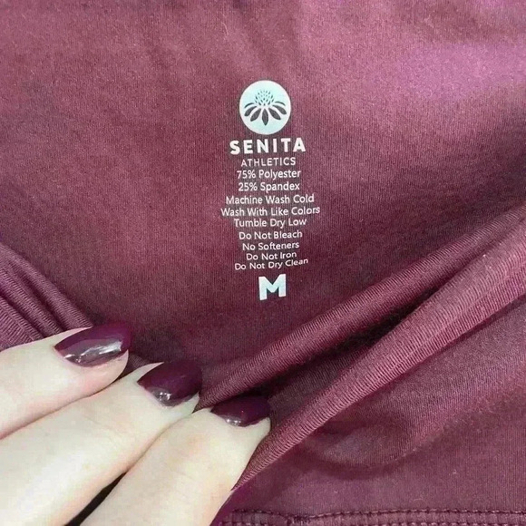 ⚡️5/$20 bundle sale⚡️ Senita Athletic leggings w/pockets medium - Picture 4 of 6